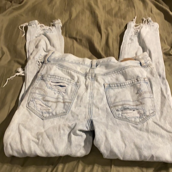 American Eagle Stretch Ripped Mom Jean - Picture 6 of 8